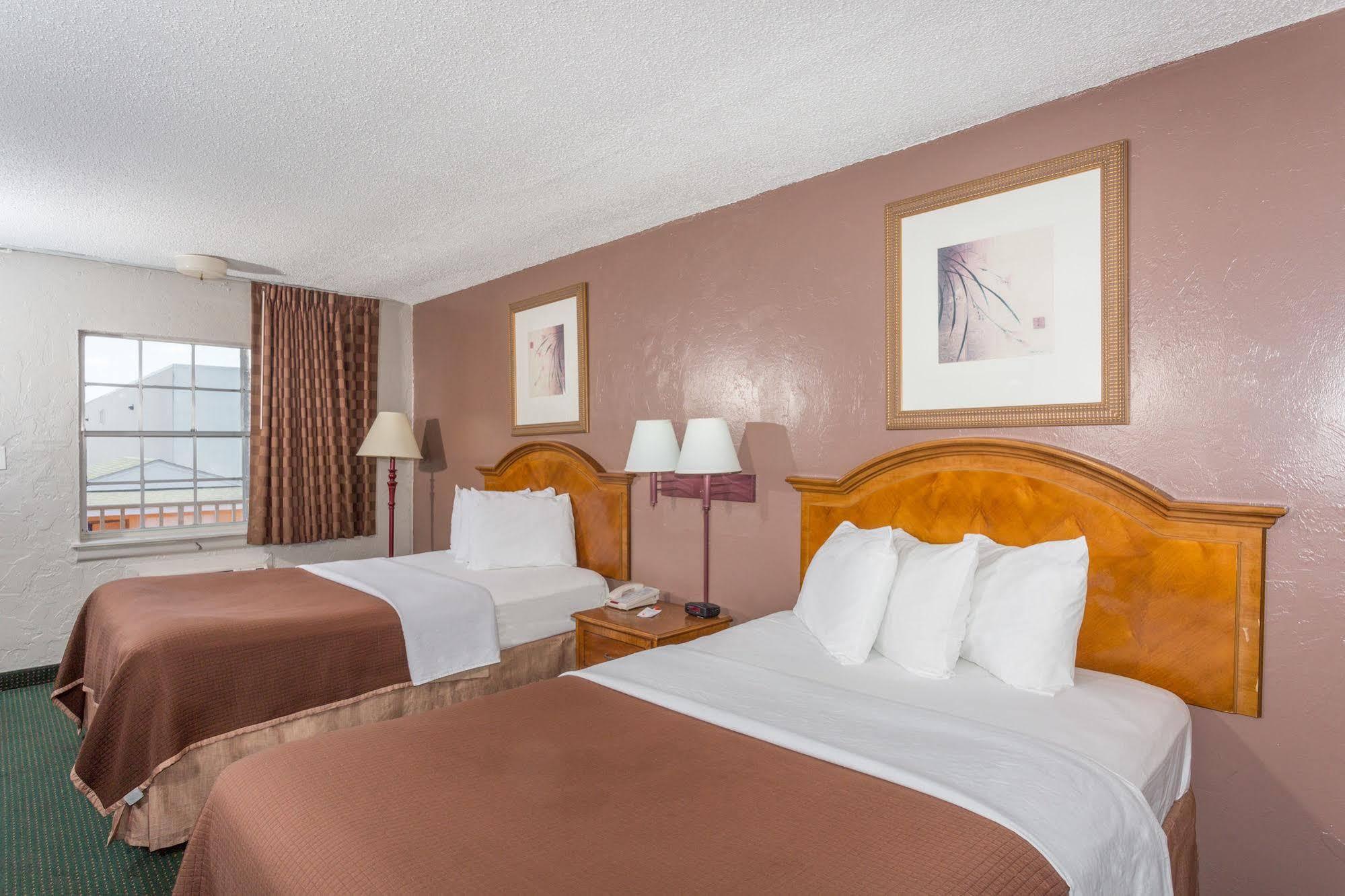 Howard Johnson By Wyndham Ft. Myers Fl Fort Myers Exteriér fotografie