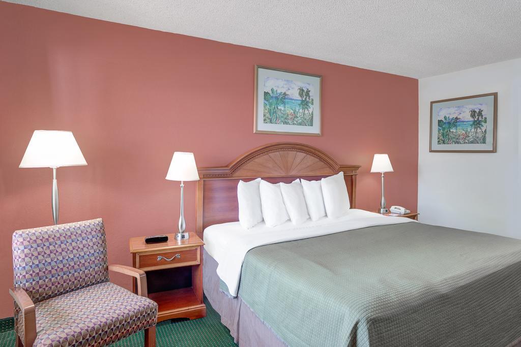 Howard Johnson By Wyndham Ft. Myers Fl Fort Myers Pokoj fotografie